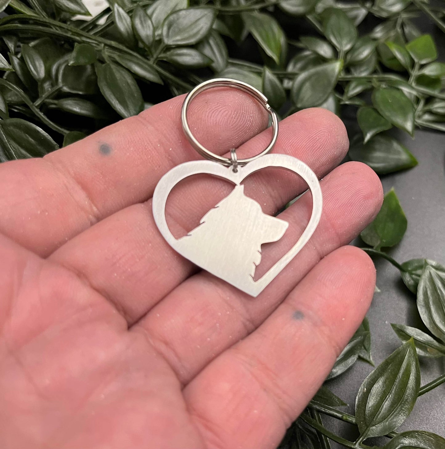 Icelandic sheepdog keyring